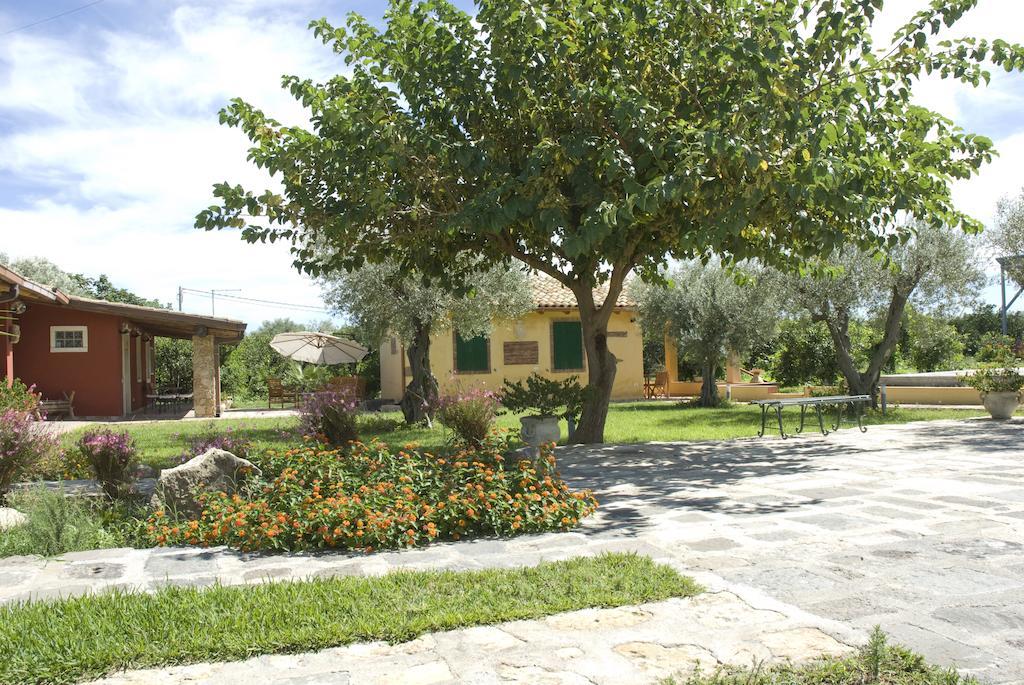 Case Di Loco Castro Agnone Bagni Εξωτερικό φωτογραφία